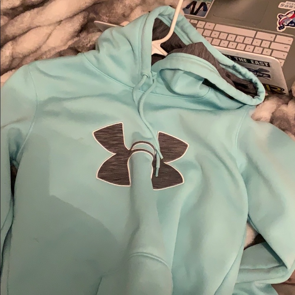 Under Armour Sweatshirt